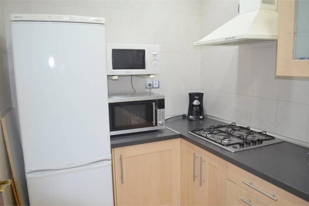 Rustic 2 Bedroom Apartment Poble Sec Barcellona Esterno foto